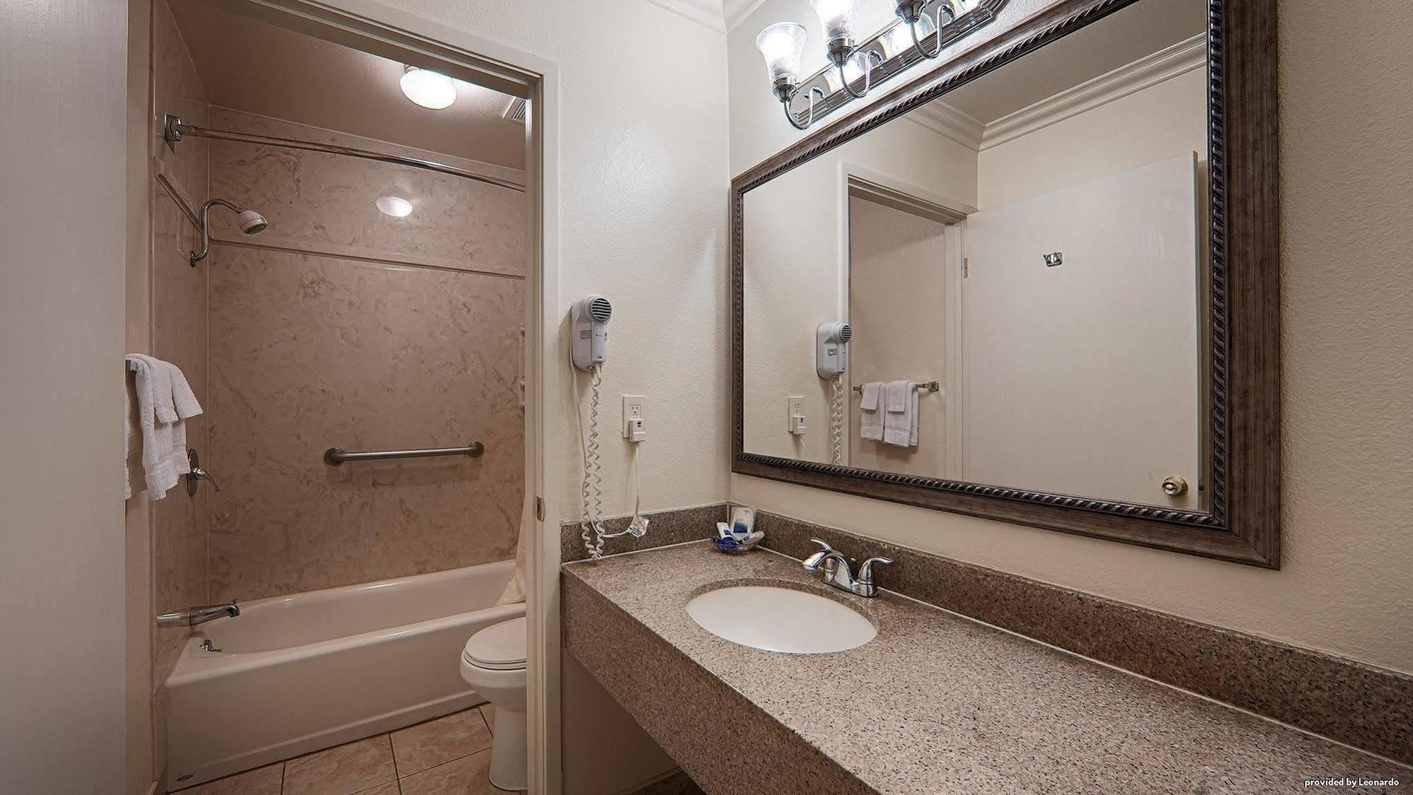 Surestay Hotel By Best Western Hollister Extérieur photo