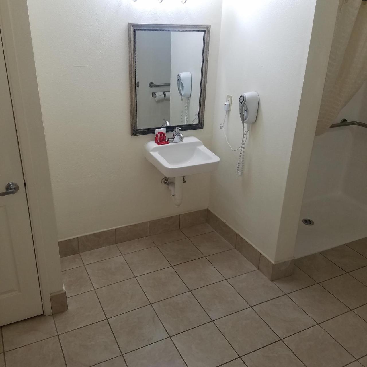 Surestay Hotel By Best Western Hollister Extérieur photo