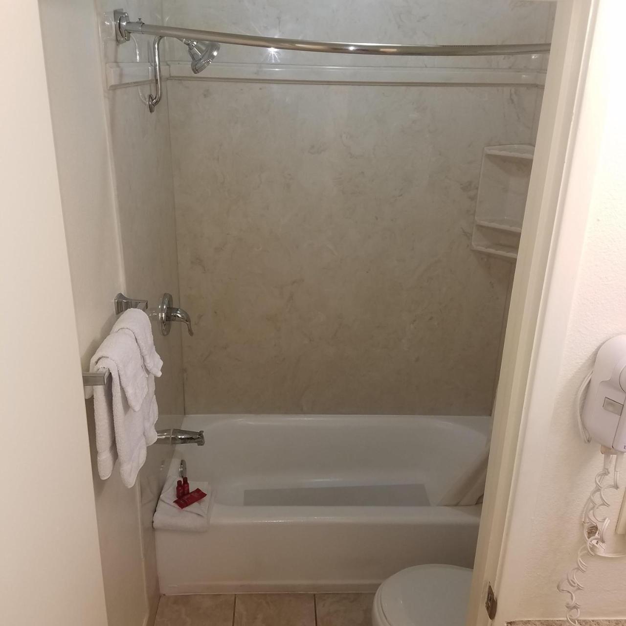 Surestay Hotel By Best Western Hollister Extérieur photo