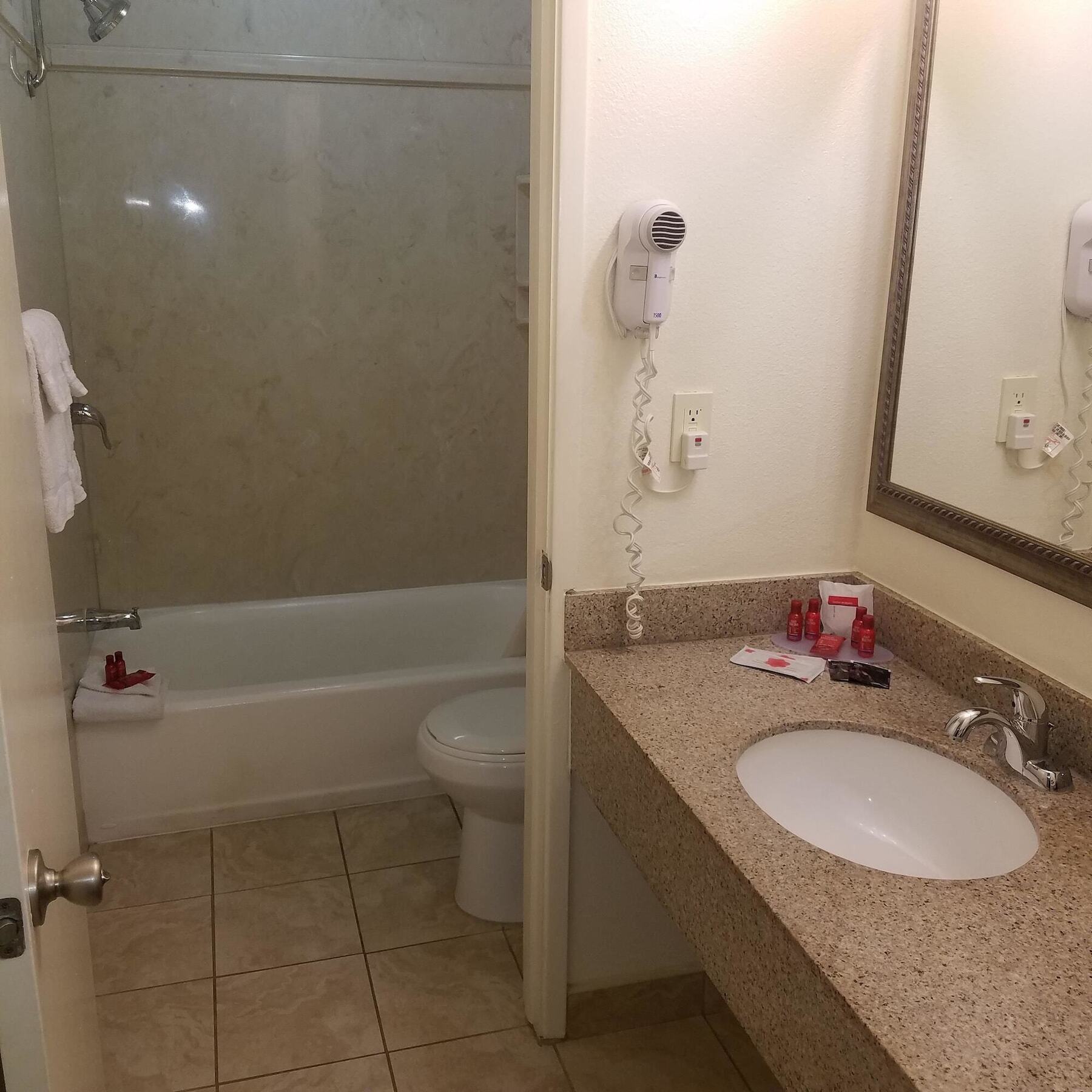 Surestay Hotel By Best Western Hollister Extérieur photo