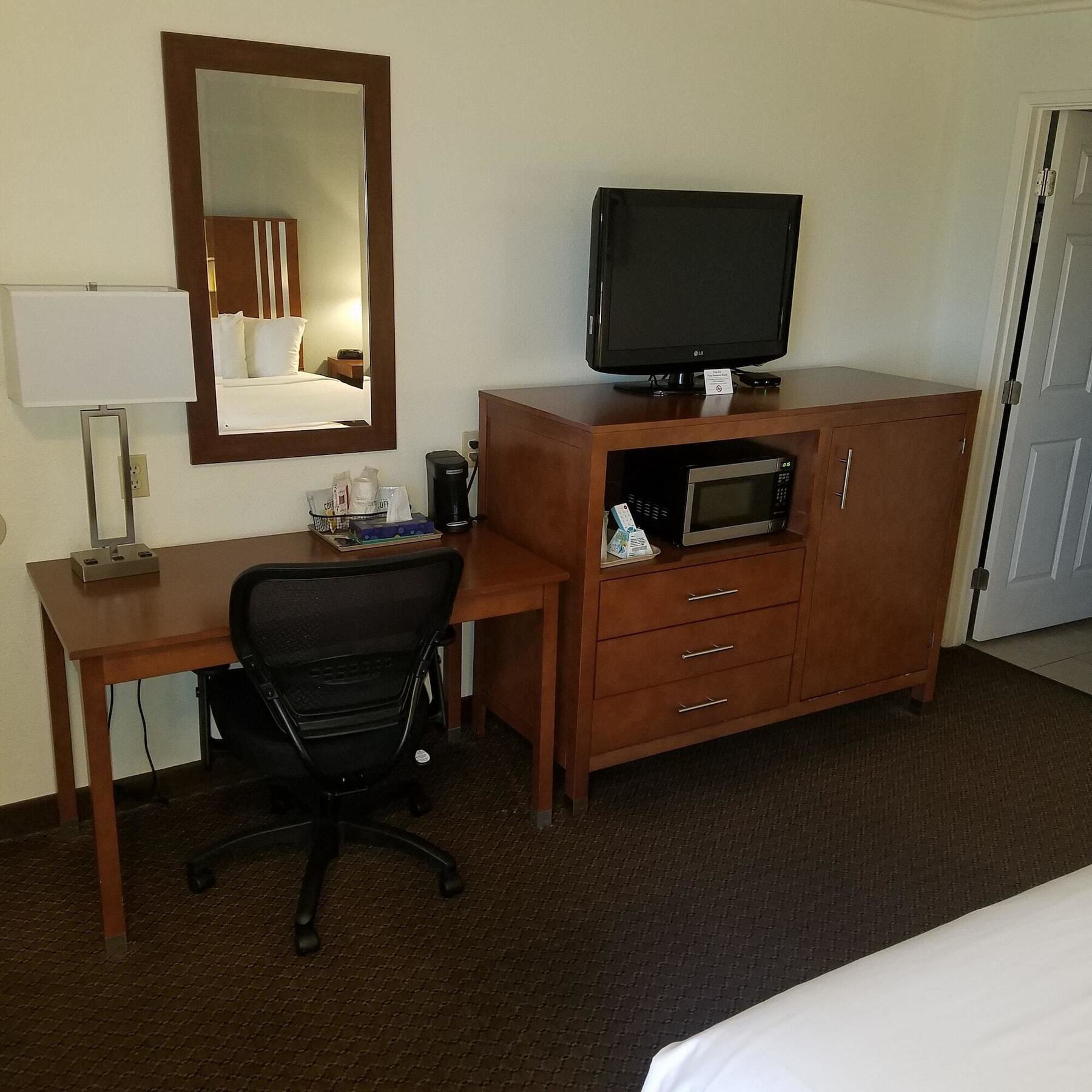 Surestay Hotel By Best Western Hollister Extérieur photo